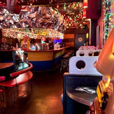 Art Bar front bar with TOBOR robot